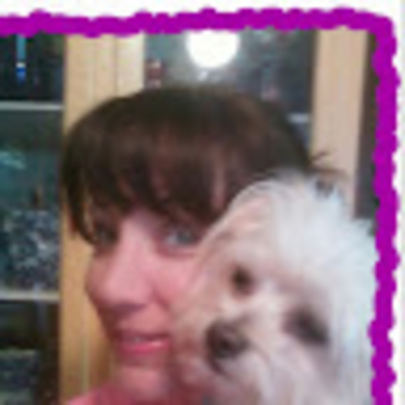 Meet your Posher, Carrie - Picture 1 of 1